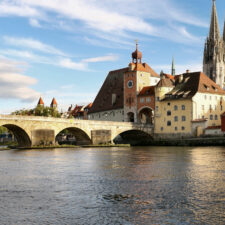 Město Regensburg neboli Řezno plné pověstí