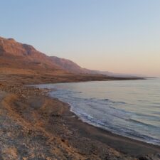 Jak může poušť ležet přímo u oceánu